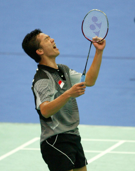 英格兰羽毛球队绝杀日本羽毛球队,陶菲克统治全场的简单介绍 英格兰羽毛球队绝杀日本羽毛球队,陶菲克统治全场的简单介绍