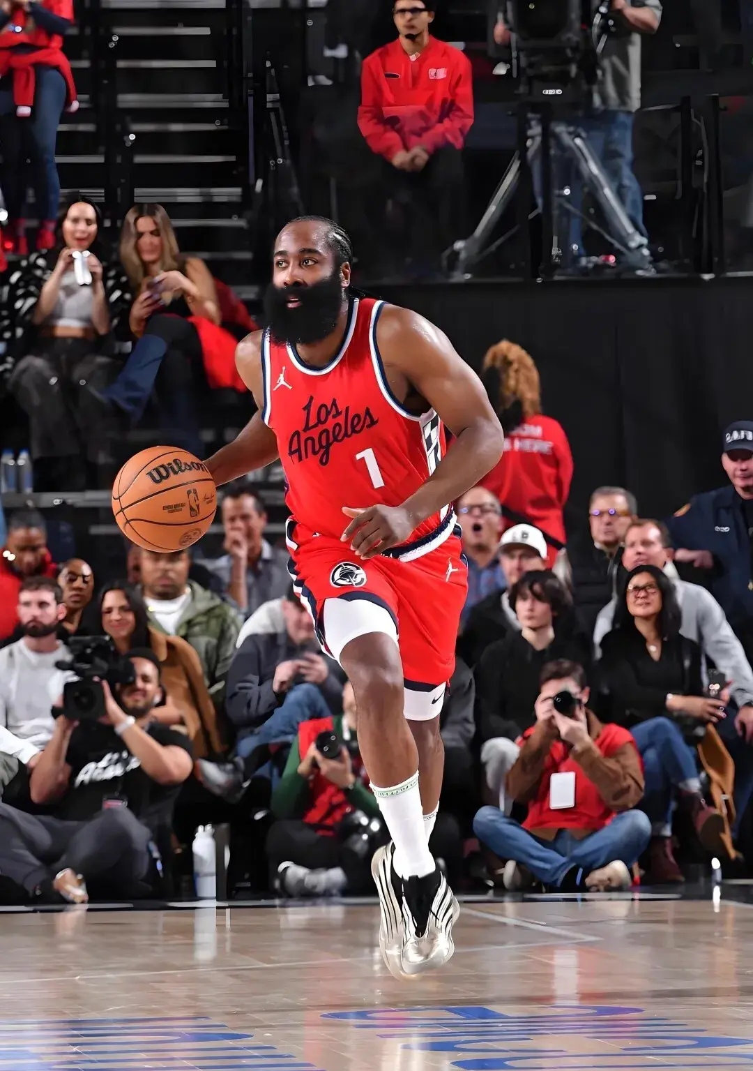 步行者强势塞尔维亚男篮,哈登打破历史纪录 步行者强势塞尔维亚男篮,哈登打破历史纪录