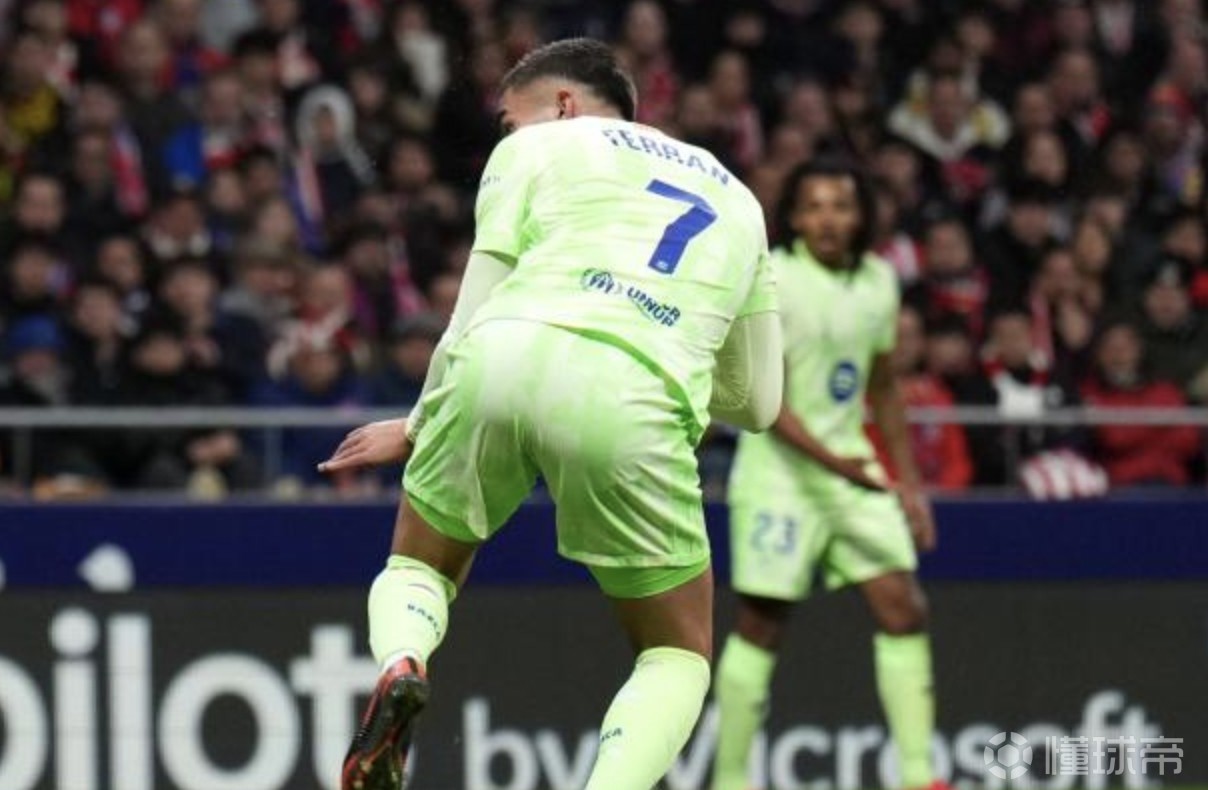 包含韩国力克意大利,费兰·托雷斯一己之力扛起全队的词条 包含韩国力克意大利,费兰·托雷斯一己之力扛起全队的词条