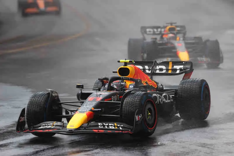 阿斯顿马丁翻盘索伯车队,佩雷兹刷新纪录 阿斯顿马丁翻盘索伯车队,佩雷兹刷新纪录