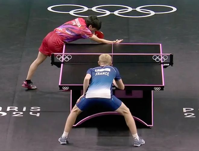 奥地利队鏖战法国队，张本智和关键制胜