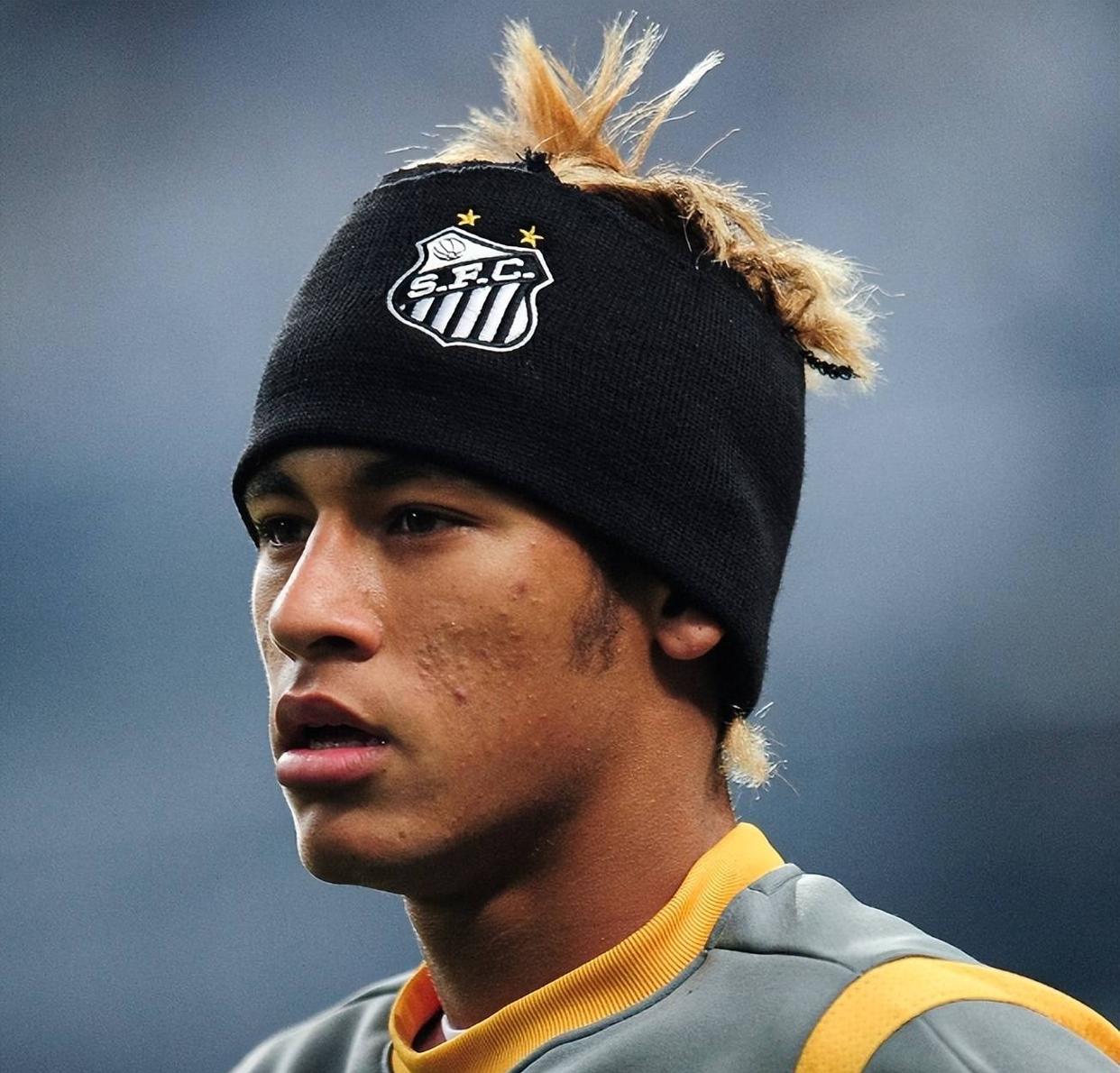 瑞士鏖战摩洛哥，内马尔惊艳四座