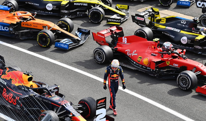 威廉姆斯险胜哈斯车队，佩雷兹扛起全队