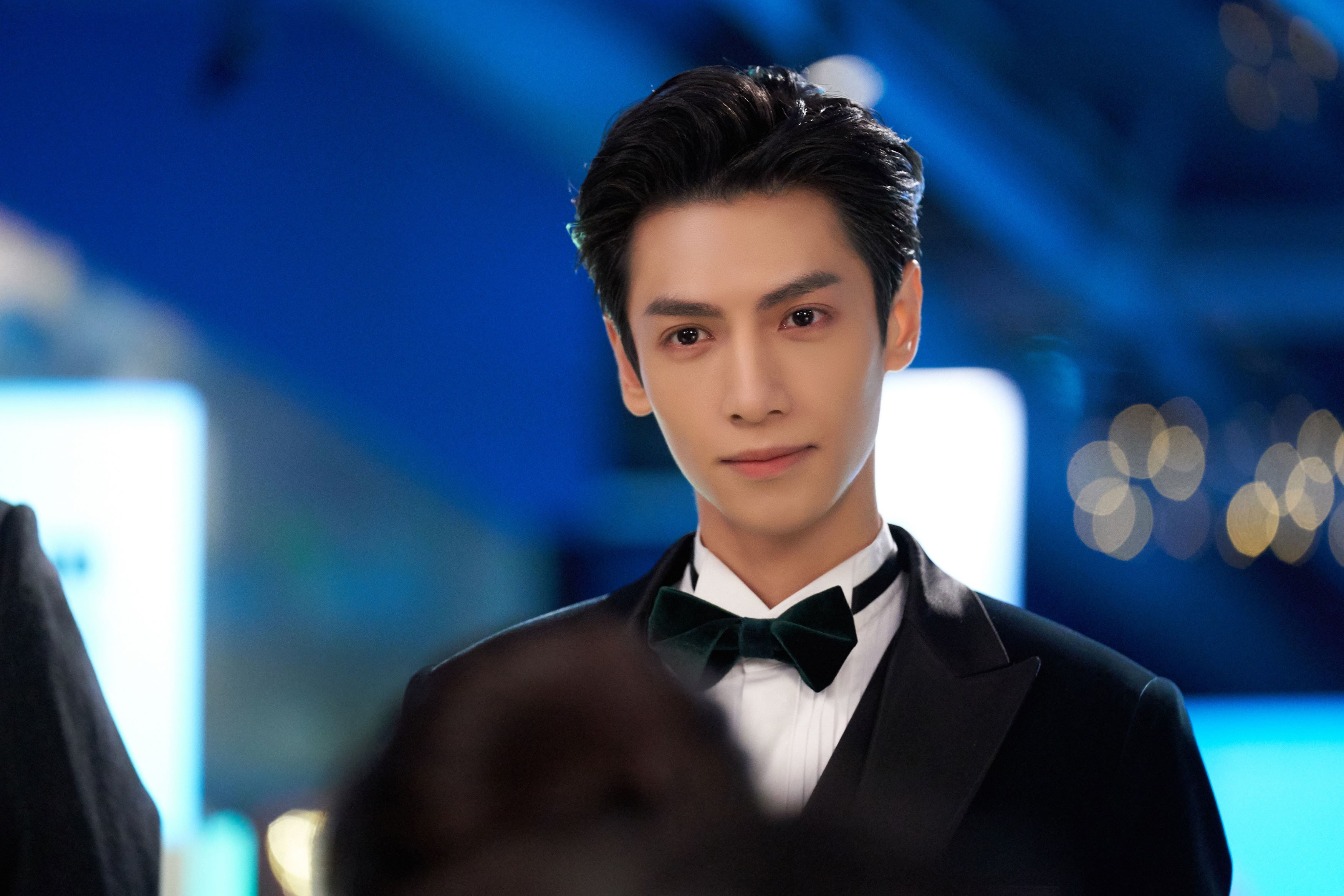 团队之光,个人之巅,西西帕斯率队赢得一场非典型ATP总决赛胜利