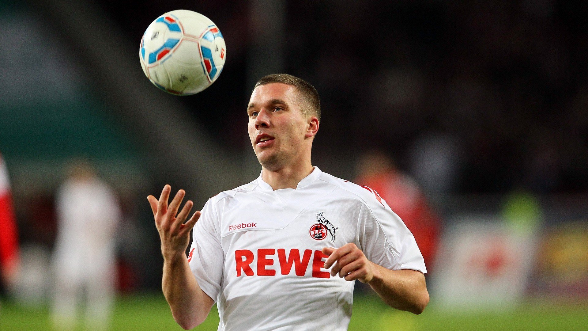 克莱末节三分雨逆天改命,魔术主场力克广州队,一战点燃沉寂赛场