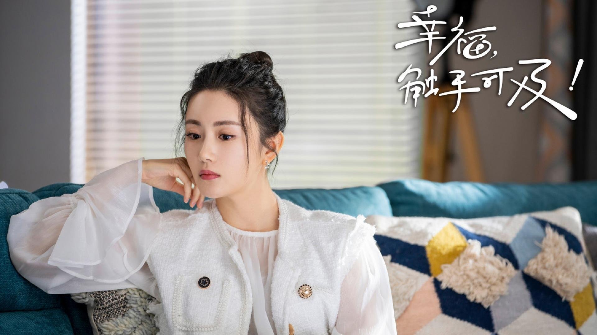 皇家社会对阵阿森纳,看台上那个点燃赛场的意外主角迪巴拉